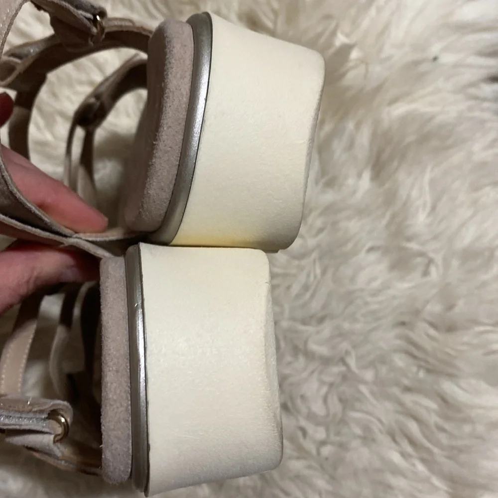 Ara Bayview Triple‎ Adjustable Wedge Sandal Platinum / Sand / Metallic Leather 8